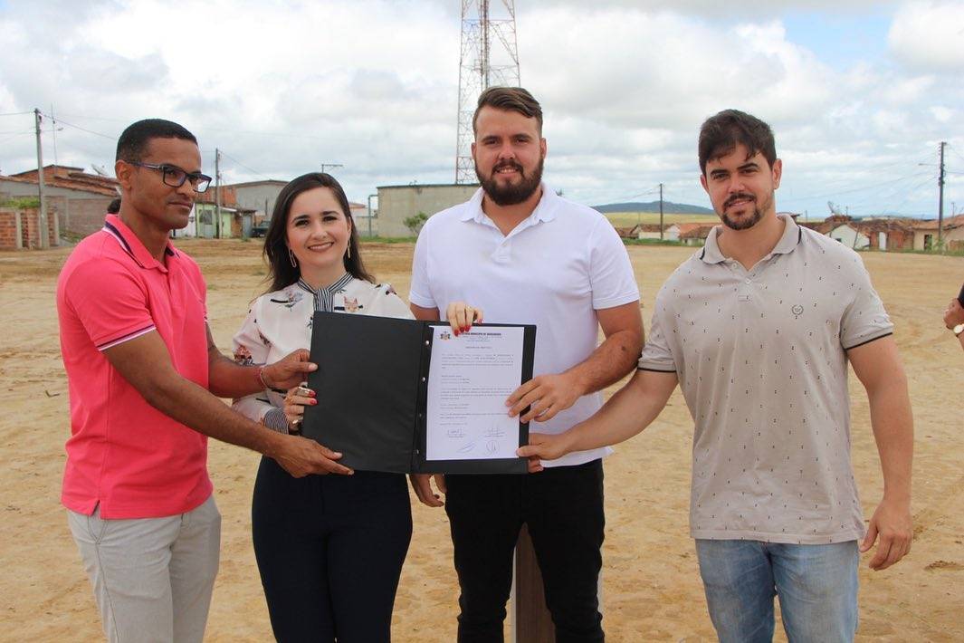  Construção de mais uma escola padrão FNDE