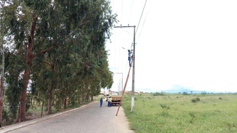 Iluminação do Entroncamento de JAGUAQUARA