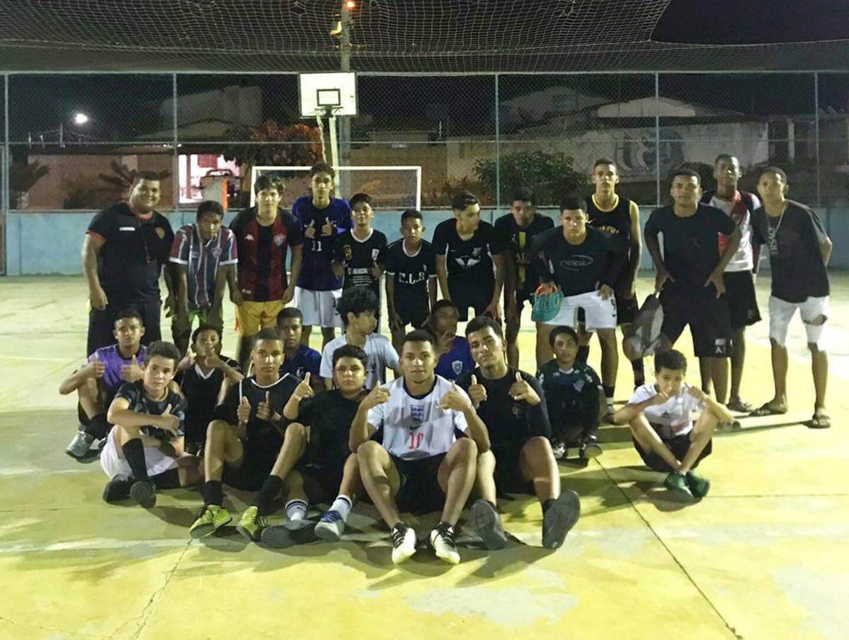 Iniciamos  mais um projeto de incentivo ao esporte nos bairros. O futsal masculino é…