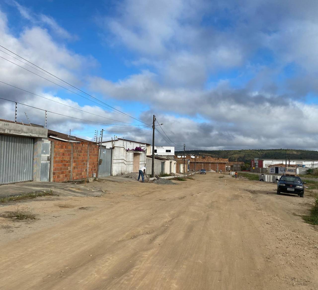 Iniciamos a semana com a equipe de pavimentação na ativa. O bairro Palmeira está…