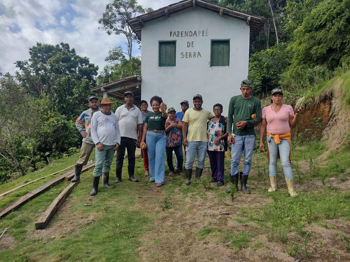 O curso de enxertia para a cultura do cacau foi realizado na região do Cedro. Mais uma parceria…